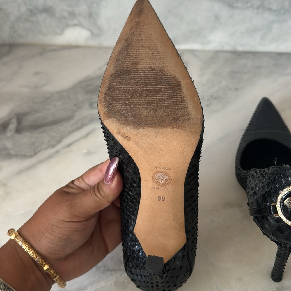 Vtg Versace Python Pumps In Black - image 5
